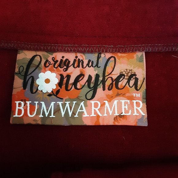 Honeybea Original Bumwarmer Handcrafted Skirt Red. Size M/L - Picture 6 of 7